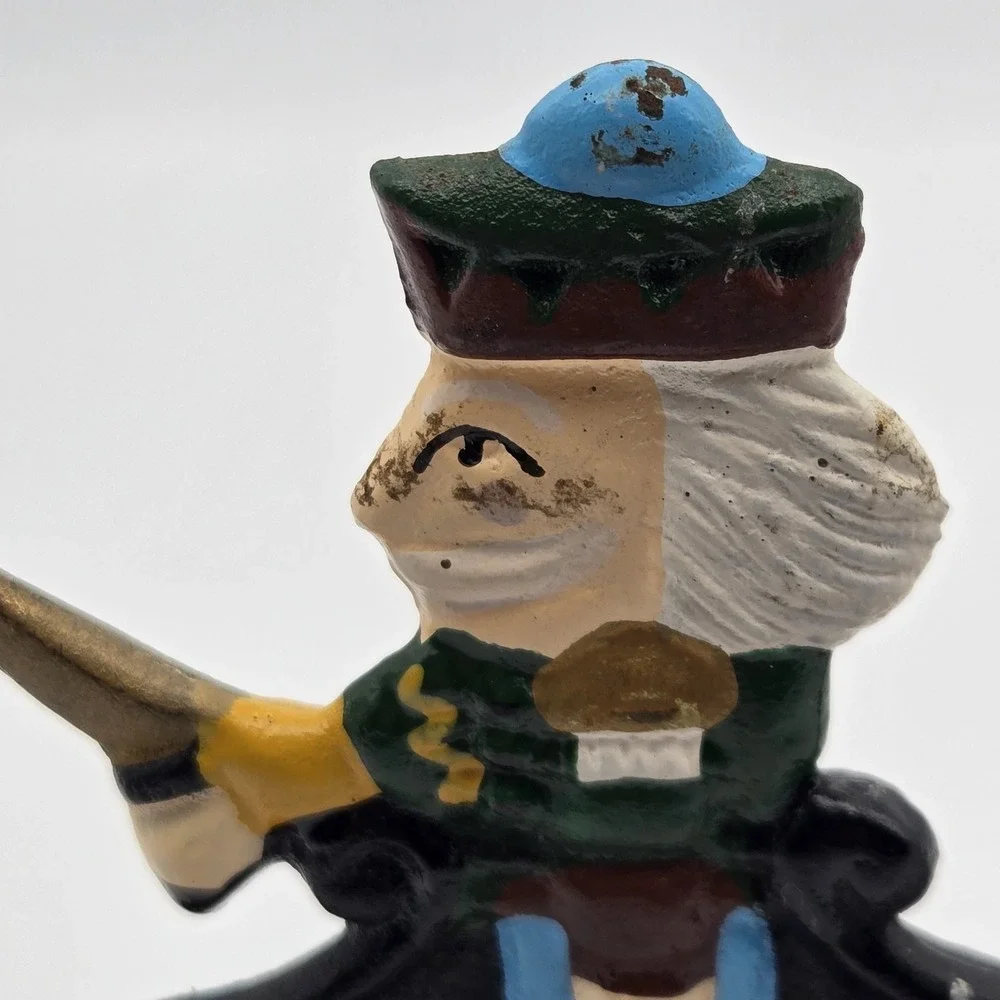 Vintage Figural Cast Iron Nutcracker Lever Press Folk Art Old School Collectible